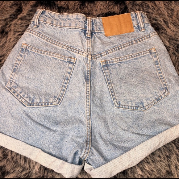 ZARA Mom Shorts - Picture 2 of 2